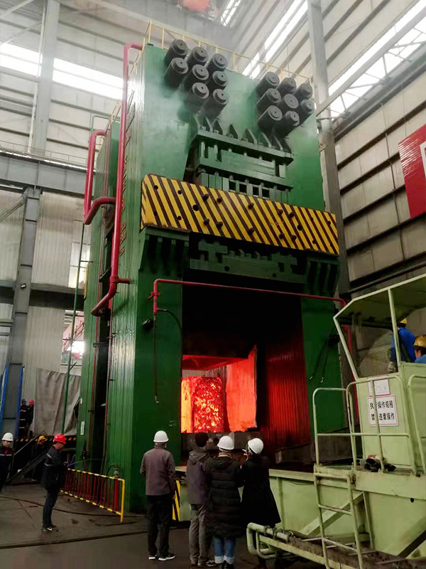 50000T擠壓液壓(yā)機-河北宏(hóng)潤