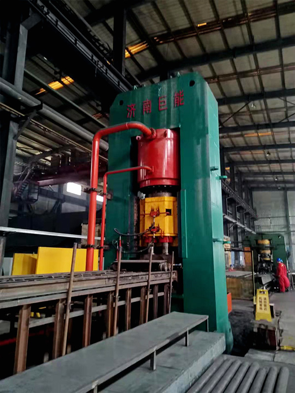 1250T剪切(qiē)液壓機-撫(fu)順特鋼