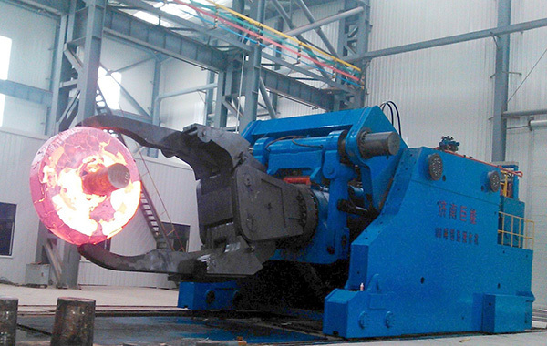 全液(yè)壓鍛造操(cao)作機